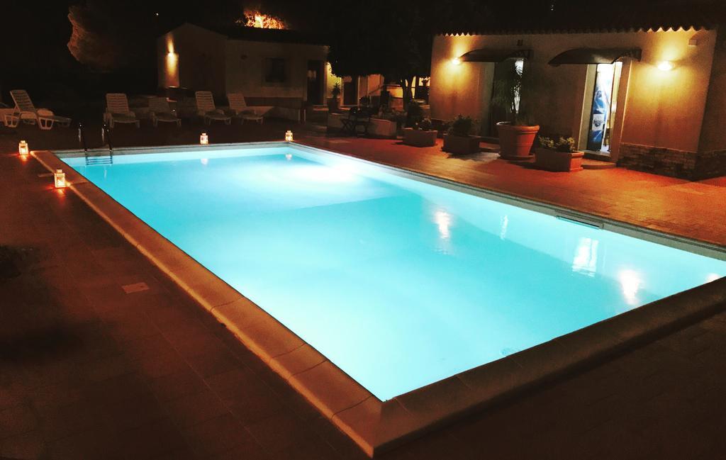 Locanda Rurale Santa Marta Avola Buitenkant foto