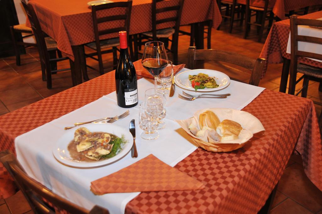Locanda Rurale Santa Marta Avola Buitenkant foto